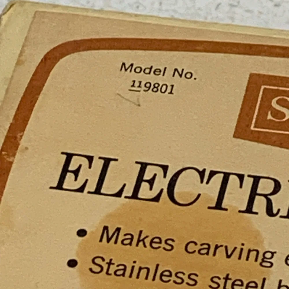 Sears Cream Electric Knife with Silver Blade